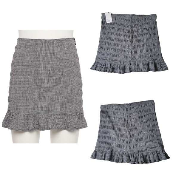 Ruffled Hem Black and White Mini skirt Juniors Size XL - Picture 1 of 6